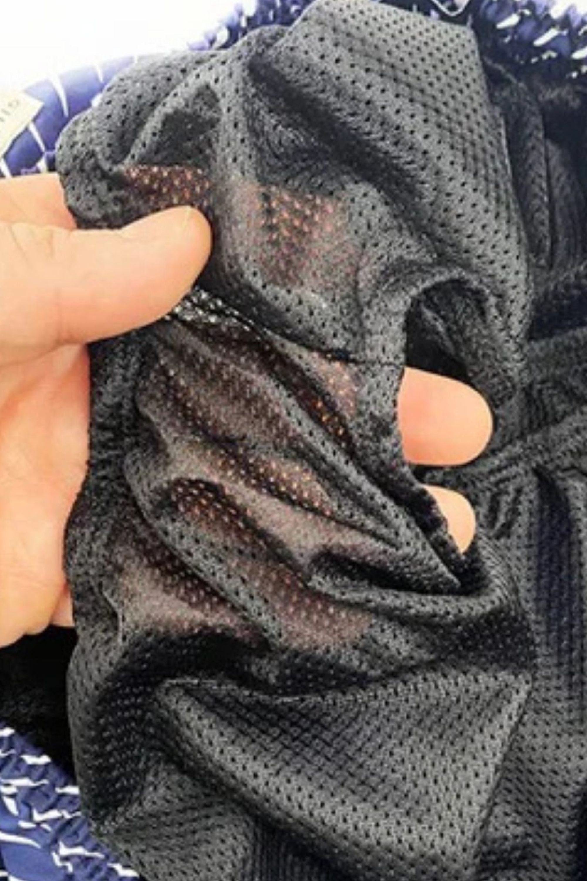 Accent swim short with The upper lining layer inside #color_navy