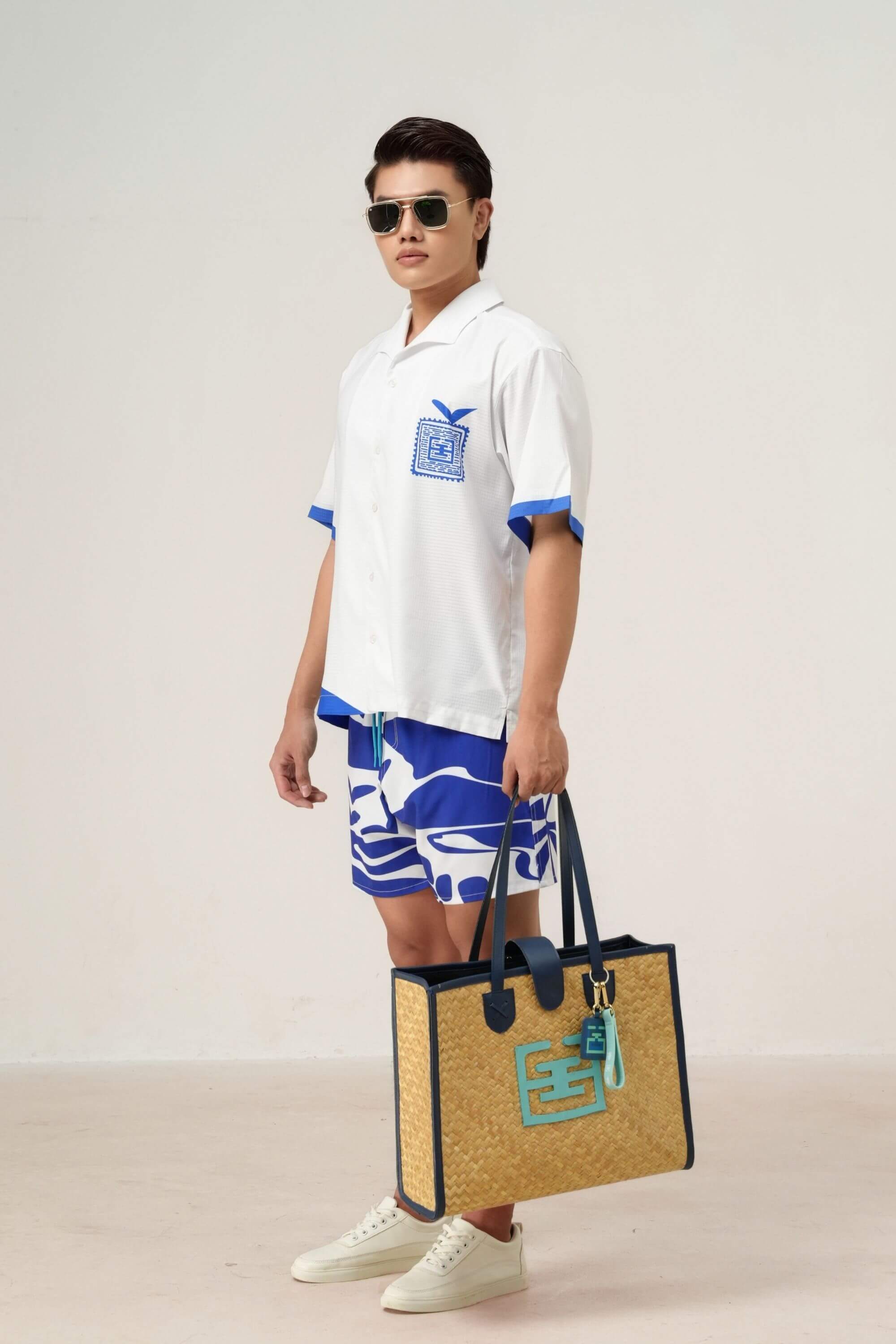 blue stamp resort set on model #color_white