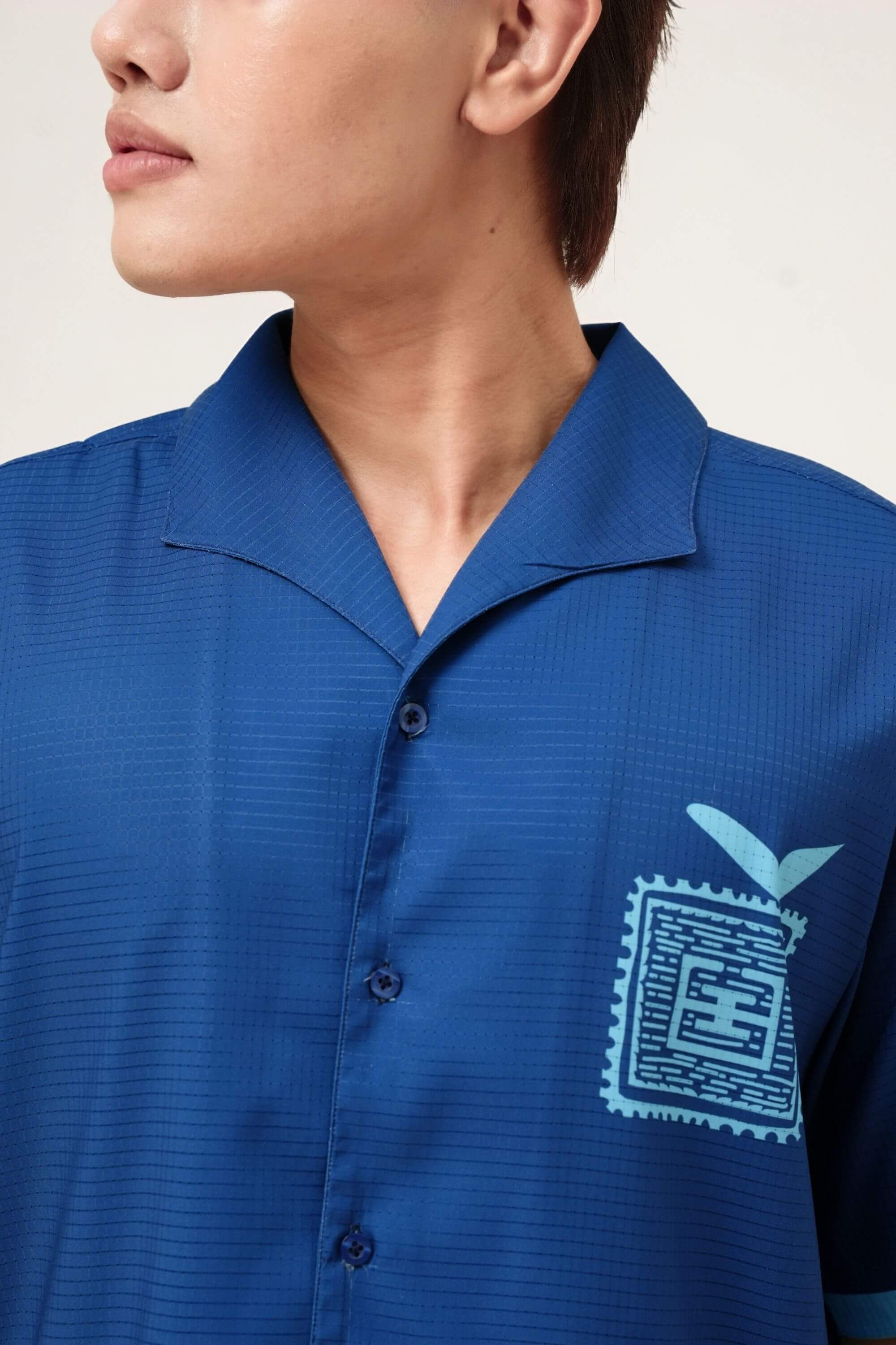 blue stamp resort shirt navy collar view on model #color_navy