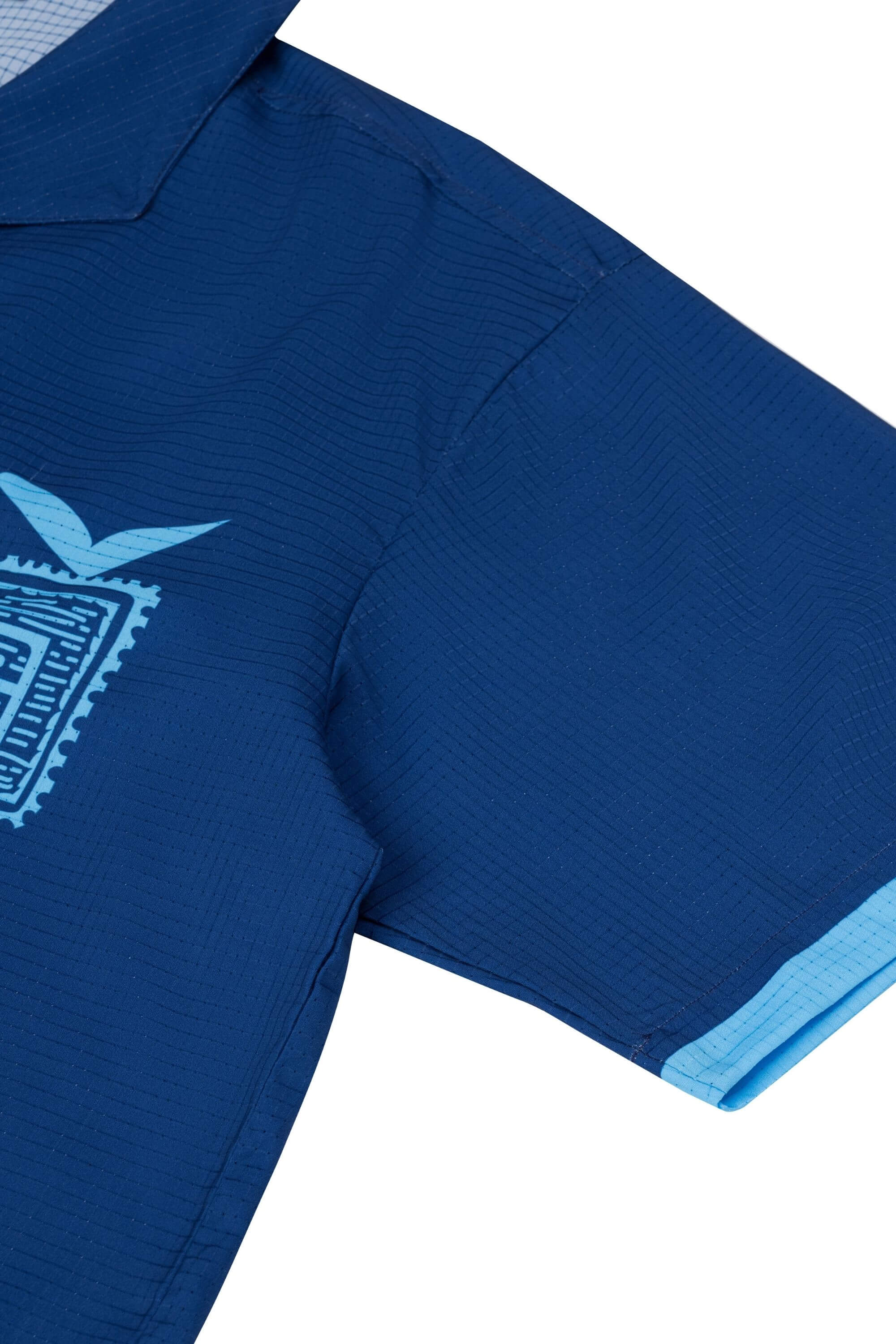 blue stamp resort shirt navy sleeve view #color_navy