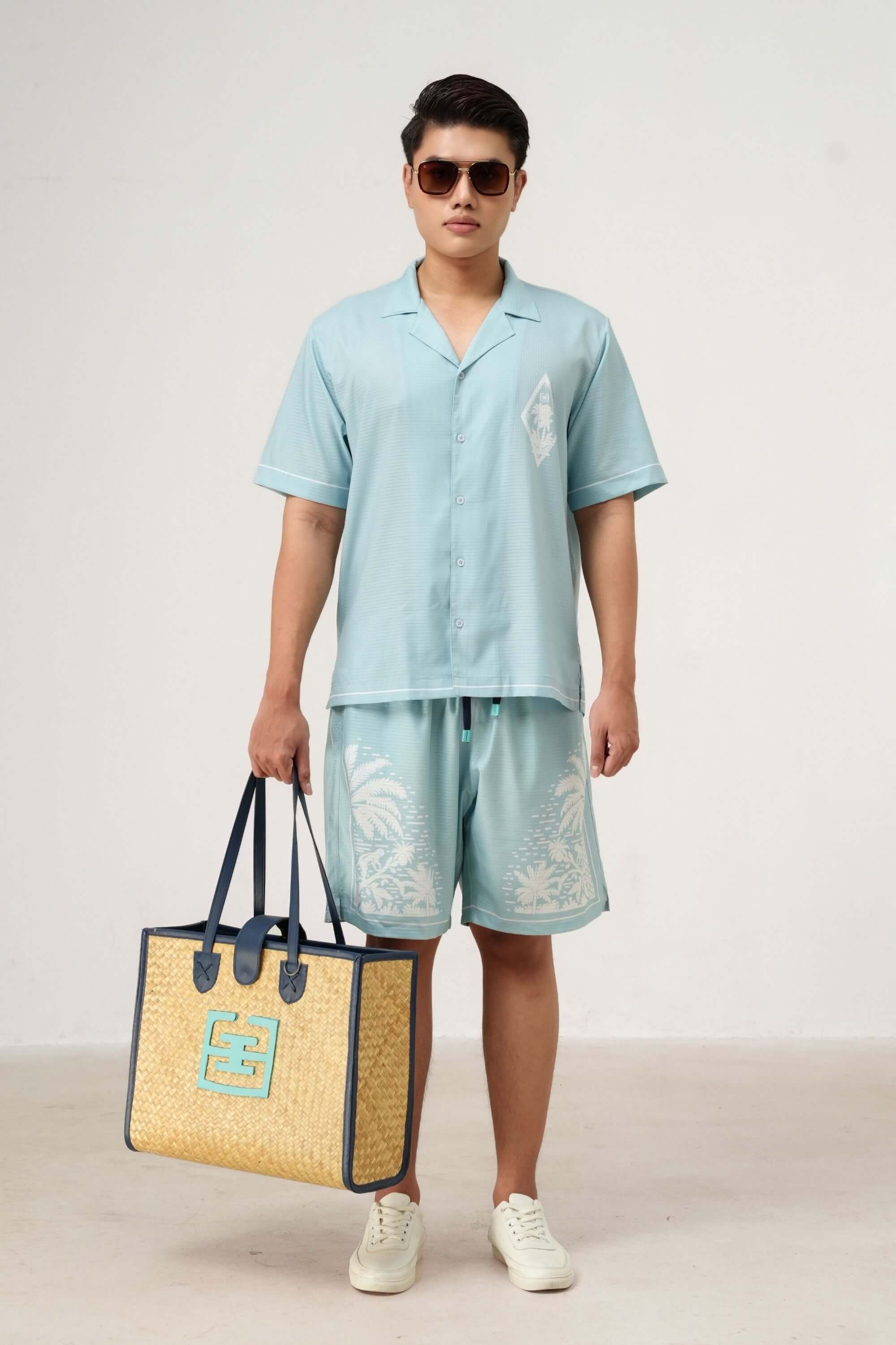 pink paradise resort set light blue view on model #color_light blue