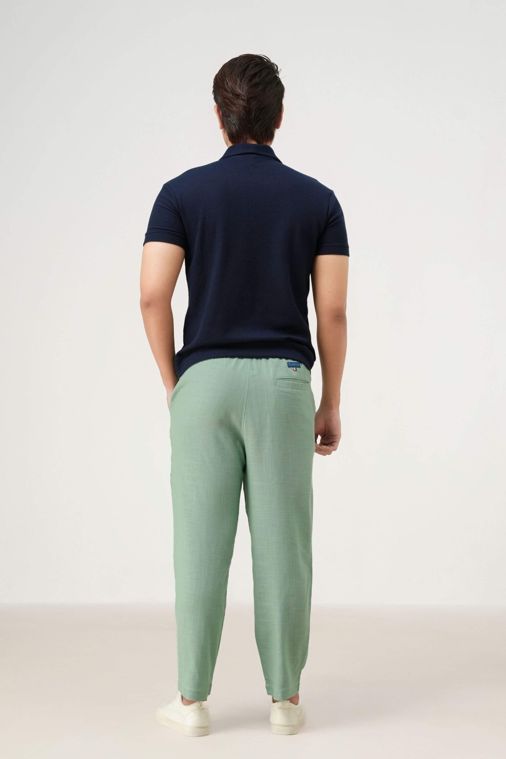 ramatuelle linen pant back view on model #color_mint