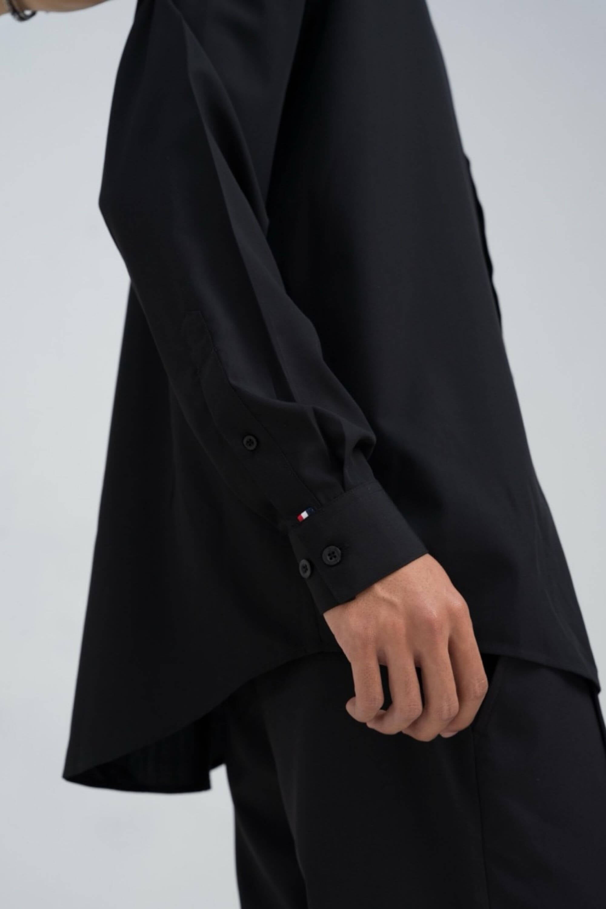 riviera bamboo shirt black sleeve view on model #color_black