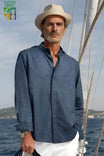 Front view of men’s luxurious long sleeve linen shirt – elegant cut with breathable, premium linen fabric