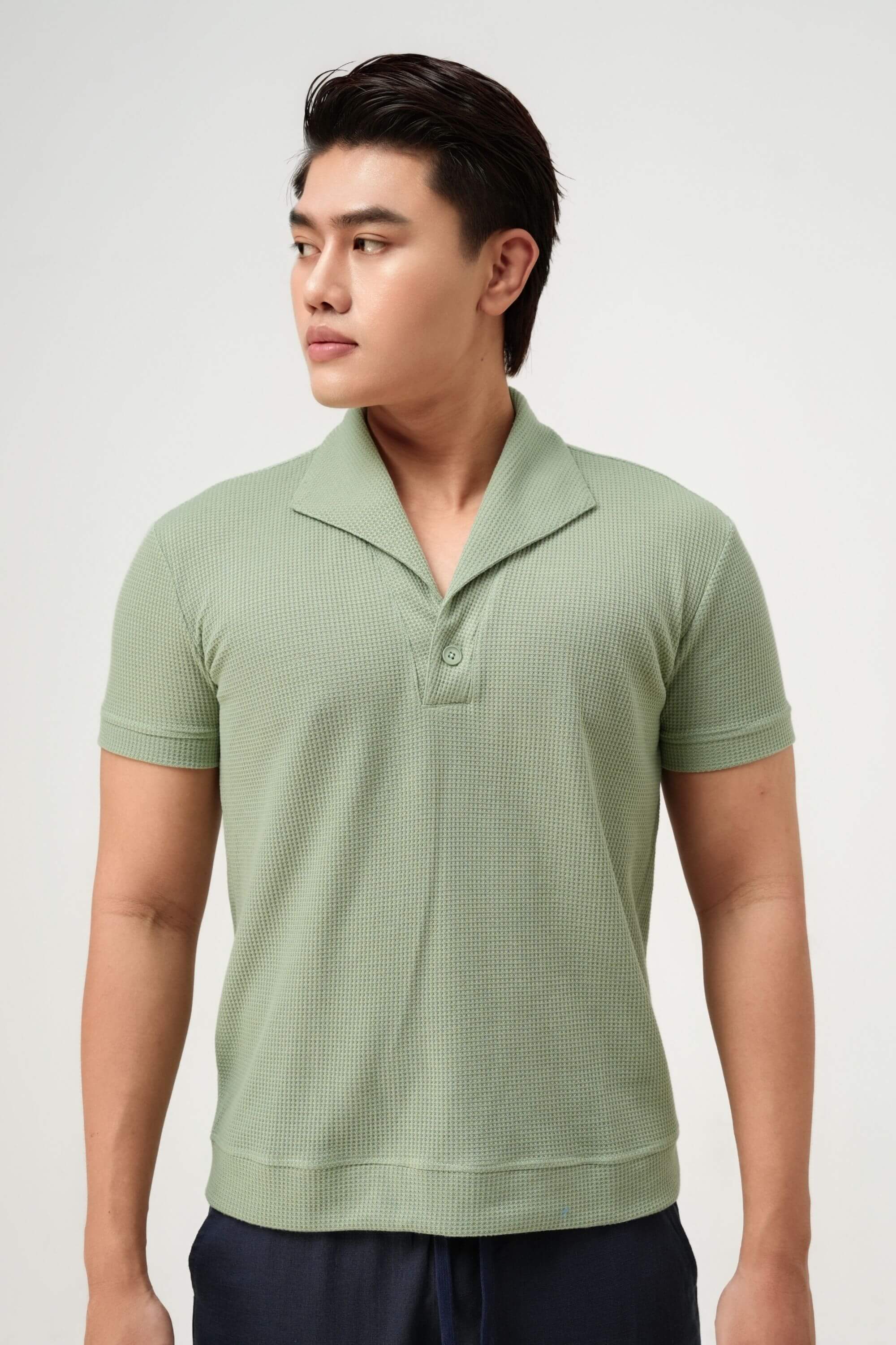 palma polo shirt mint front view on model #color_mint