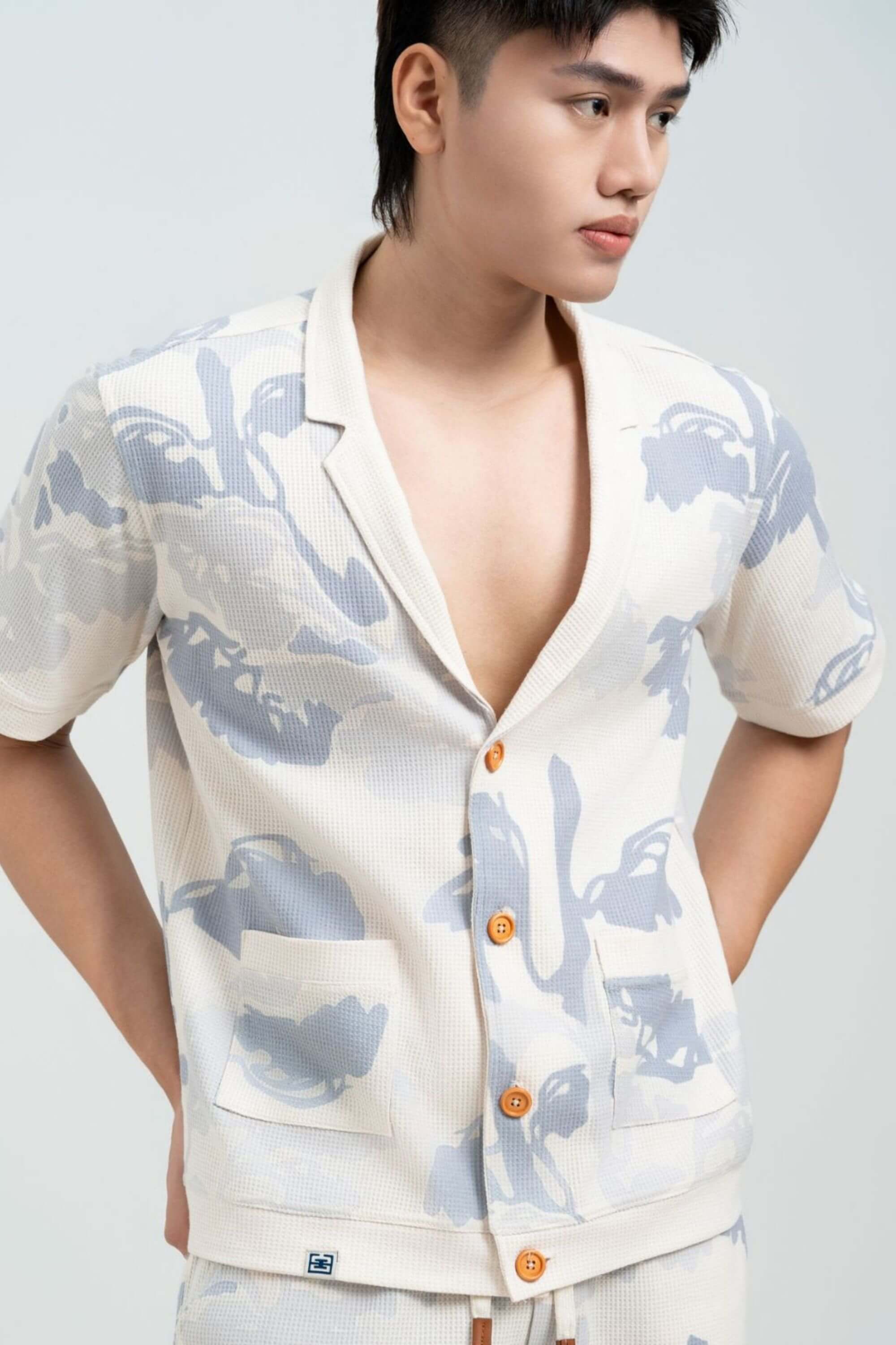 pin parasol resort shirt on model